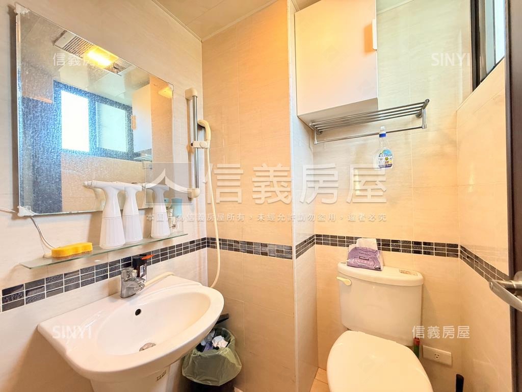 斐麗高樓景觀近捷運三房房屋室內格局與周邊環境