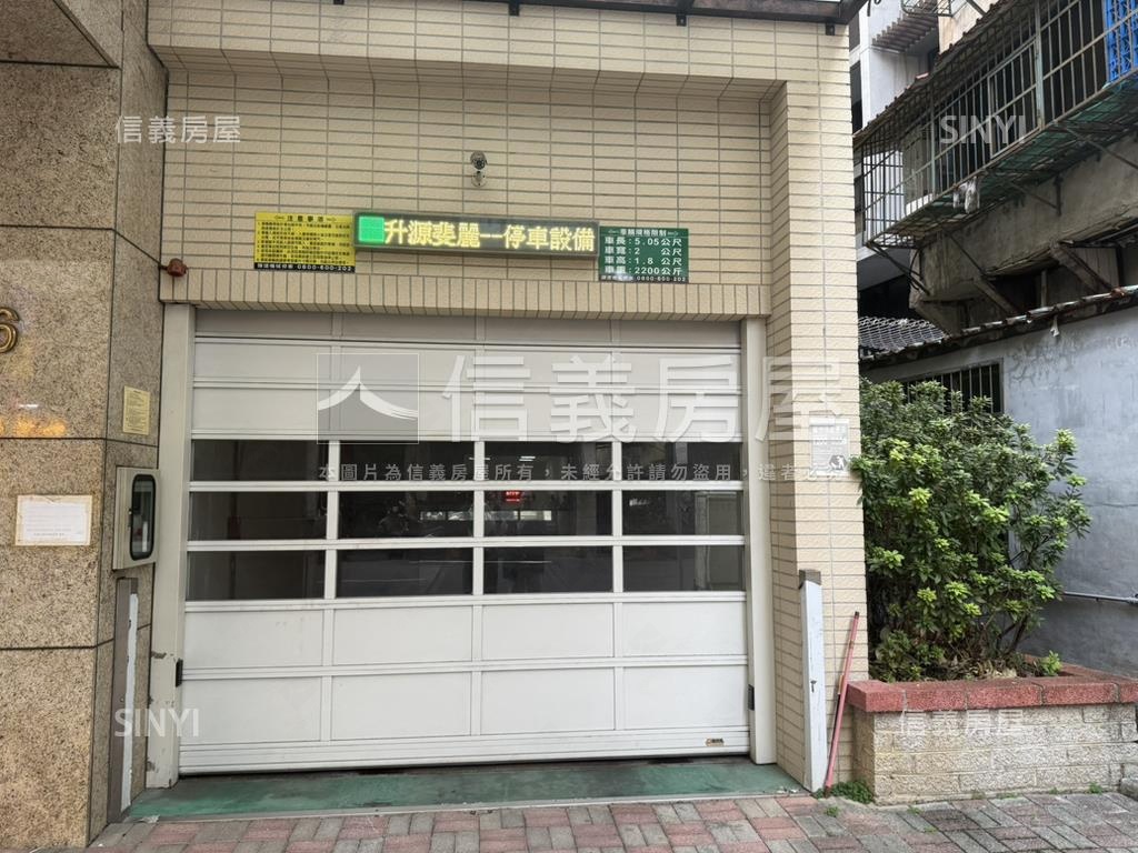 斐麗高樓景觀近捷運三房房屋室內格局與周邊環境