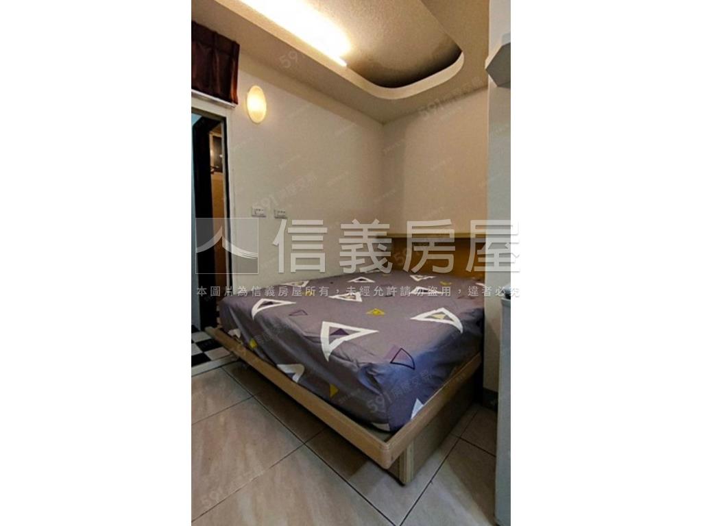 鶯桃美透天金雞母房屋室內格局與周邊環境