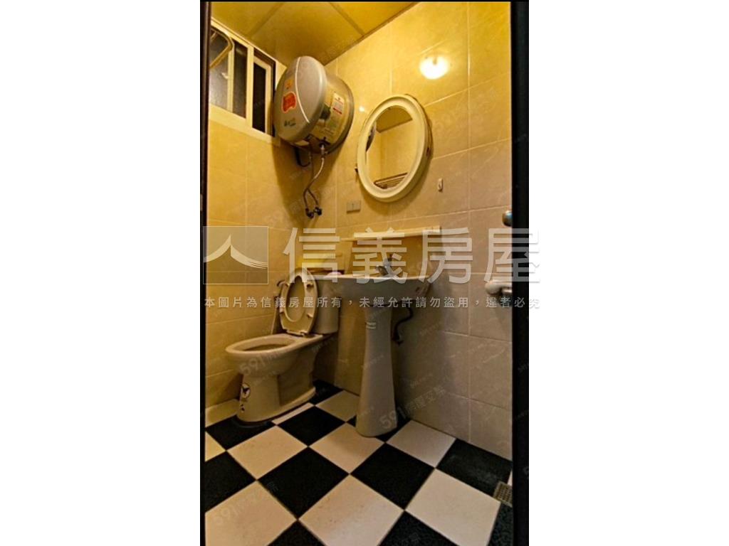鶯桃美透天金雞母房屋室內格局與周邊環境