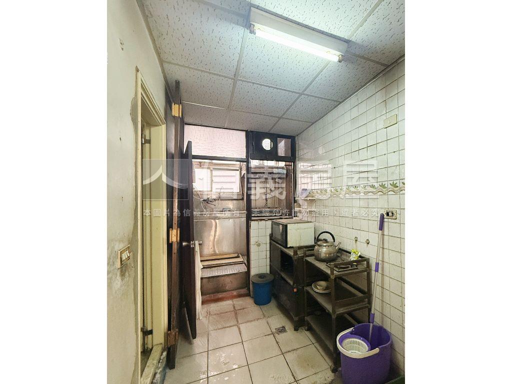 推薦北區四房稀有三樓公寓房屋室內格局與周邊環境