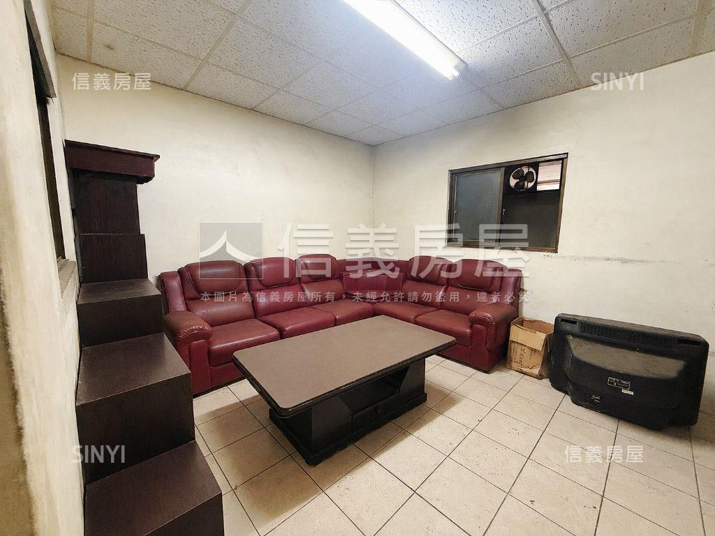 推薦北區四房稀有三樓公寓房屋室內格局與周邊環境