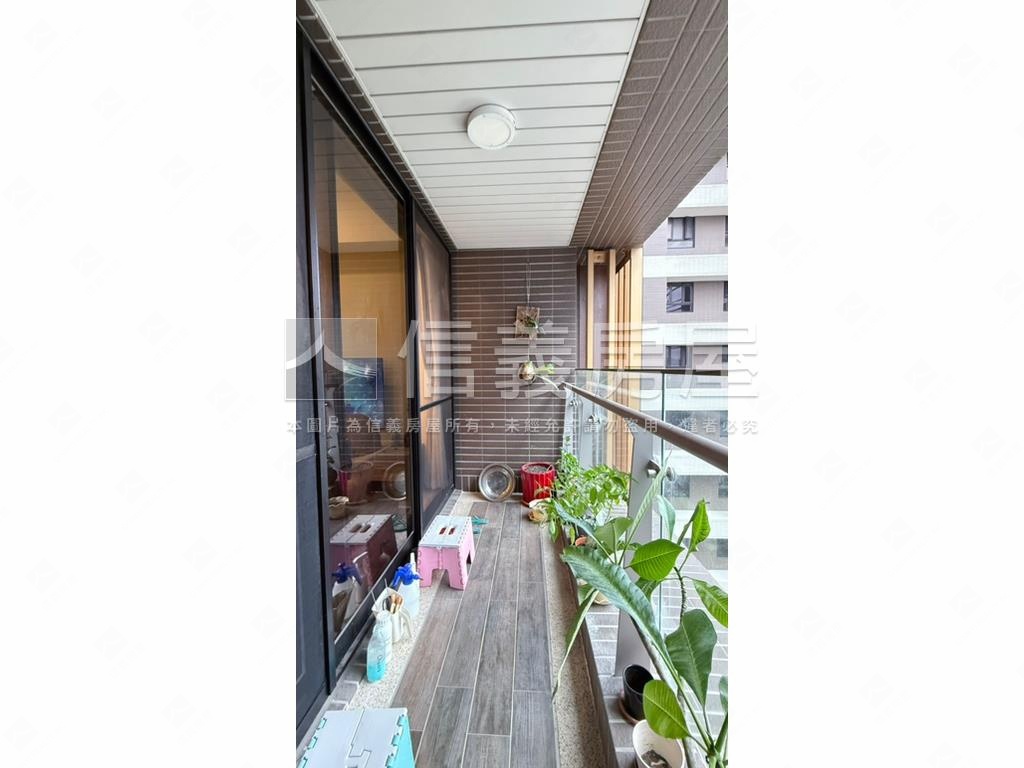映象超質感景觀三房房屋室內格局與周邊環境