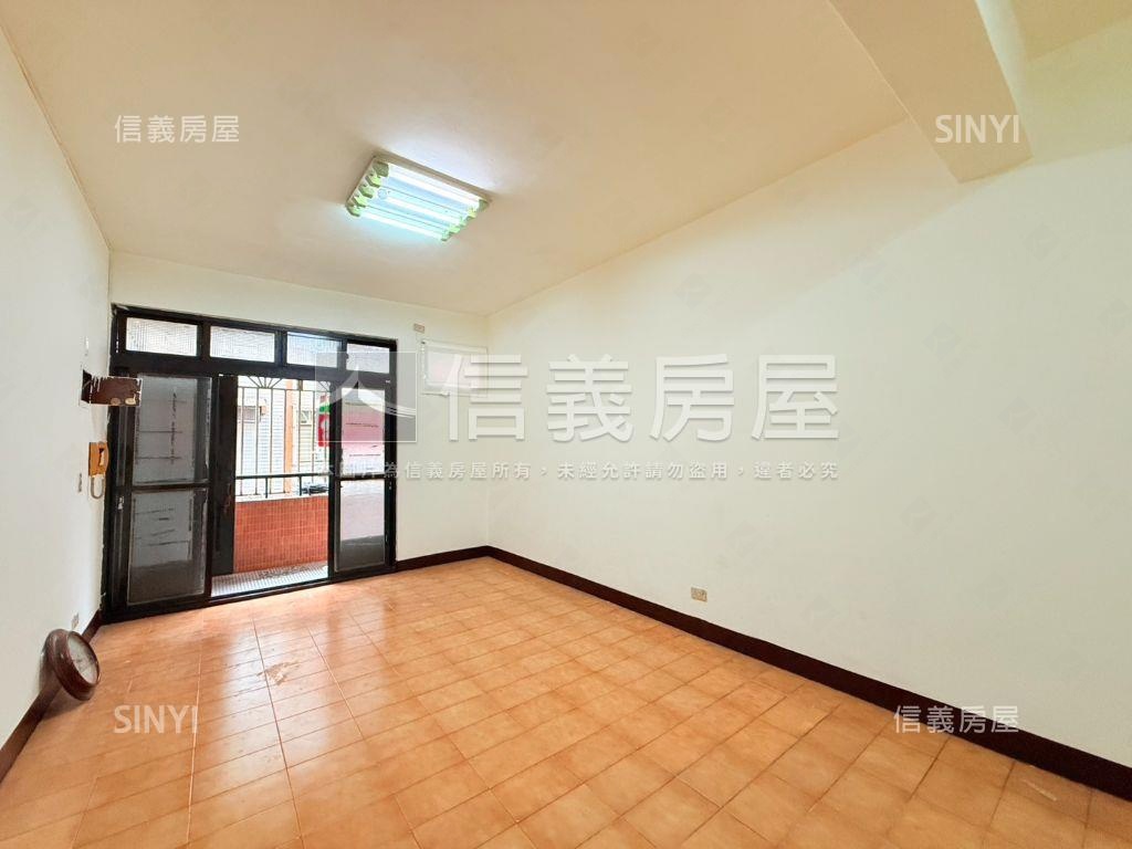 近好市多中和積穗方正３房房屋室內格局與周邊環境