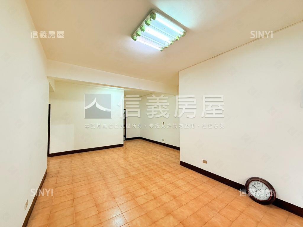 近好市多中和積穗方正３房房屋室內格局與周邊環境