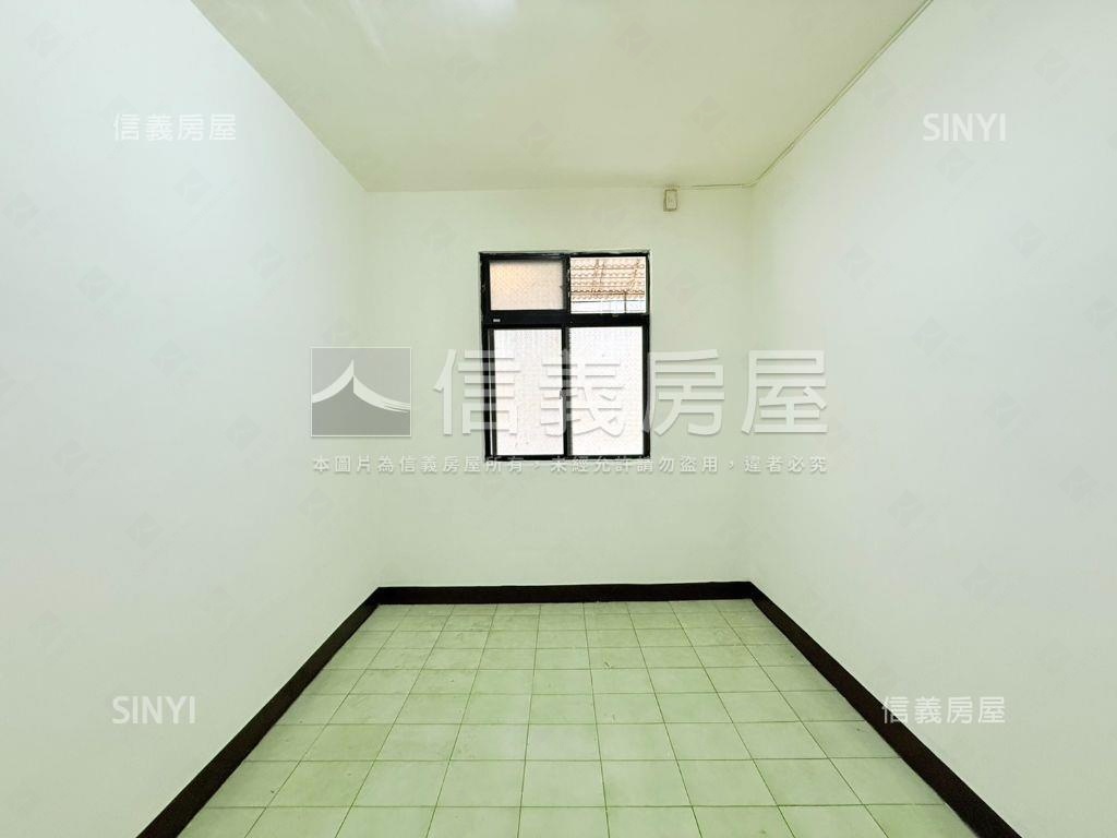 近好市多中和積穗方正３房房屋室內格局與周邊環境