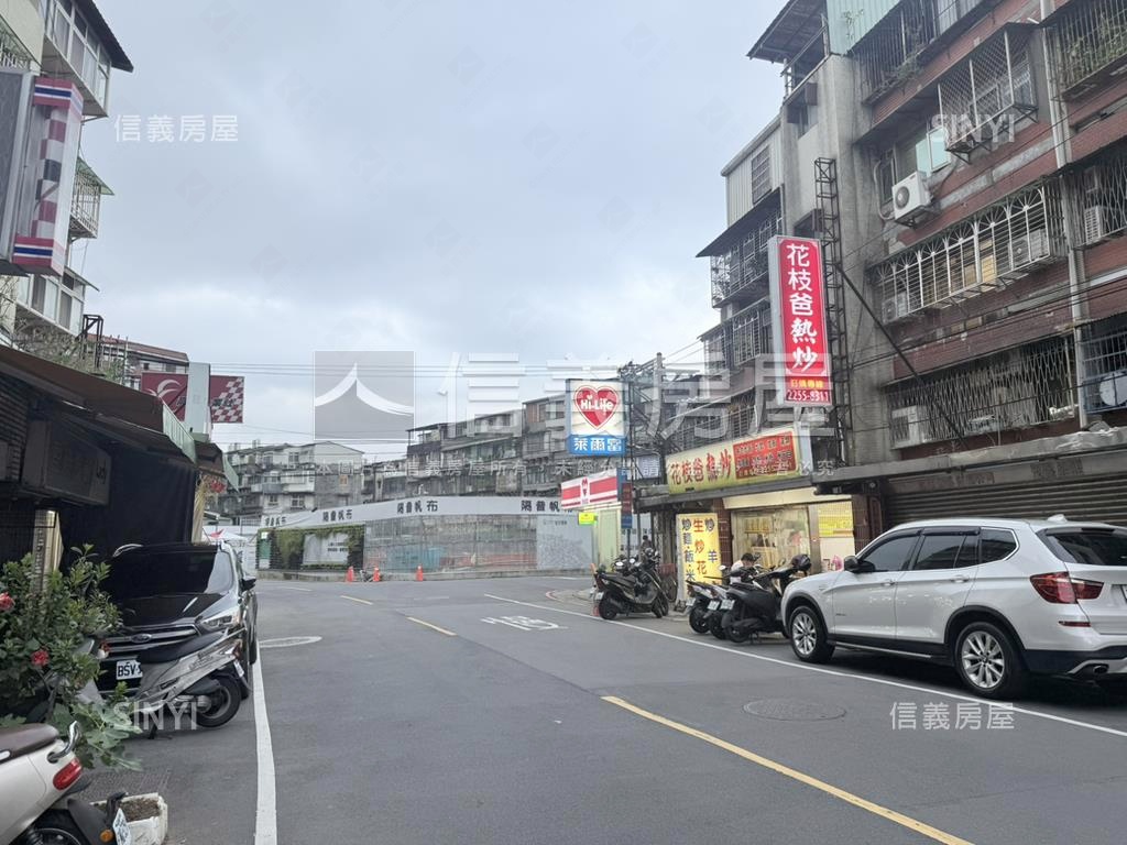 捷運板南線金店面房屋室內格局與周邊環境
