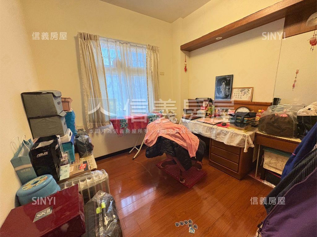 專任春日路溫馨三房車位房屋室內格局與周邊環境