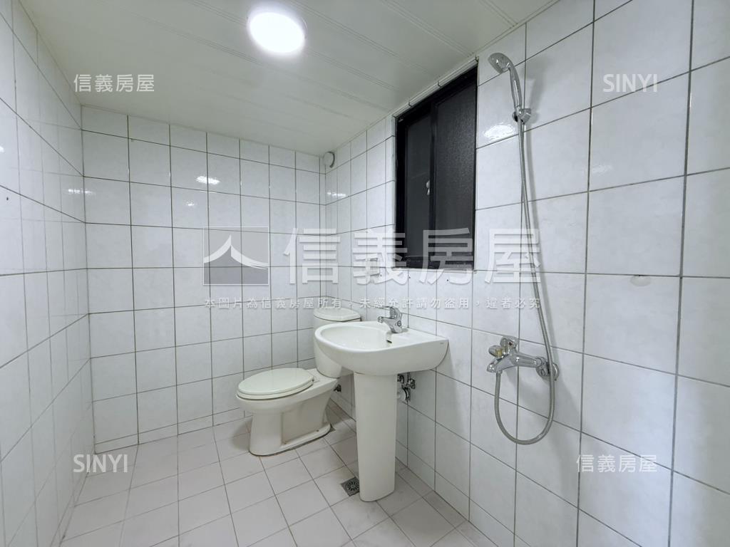 東區復興學區採光三房平車房屋室內格局與周邊環境