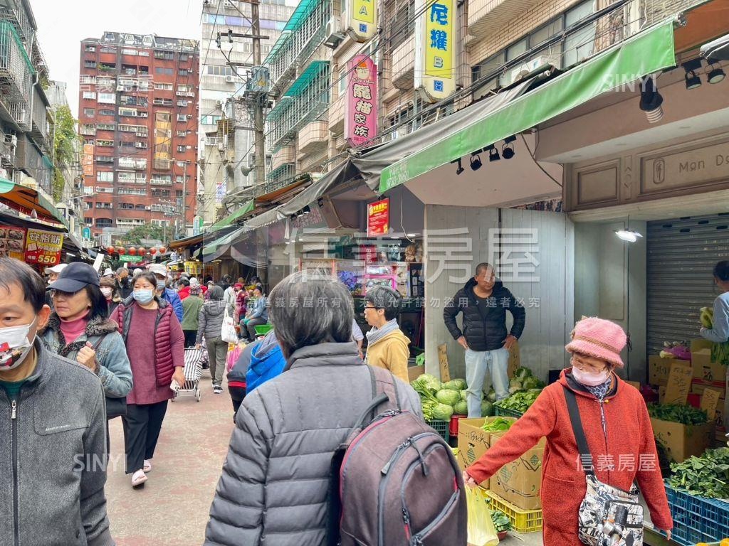 正臨江街觀光夜市店面房屋室內格局與周邊環境