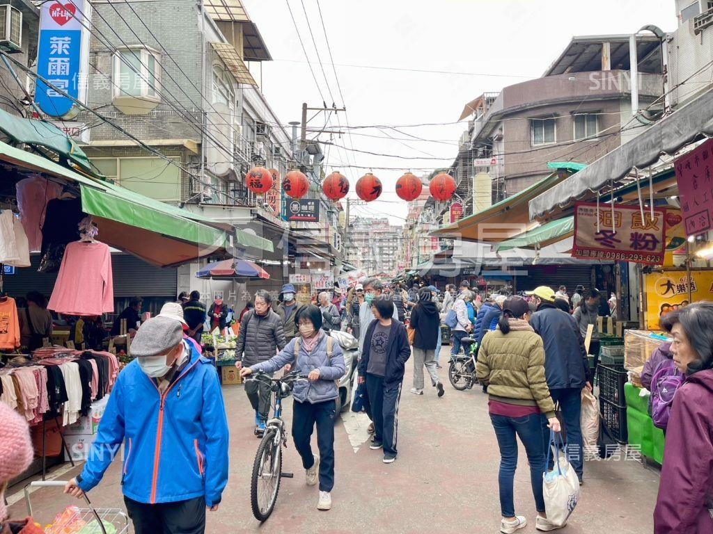 正臨江街觀光夜市店面房屋室內格局與周邊環境