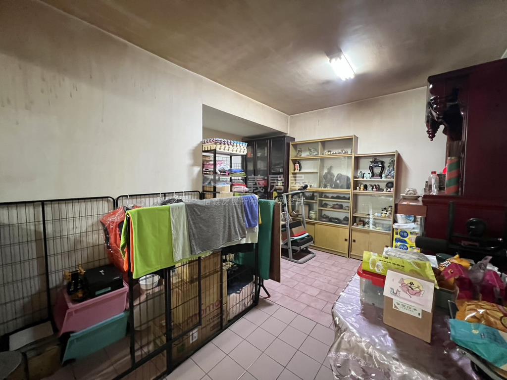 中和中正邊間二樓美寓房屋室內格局與周邊環境