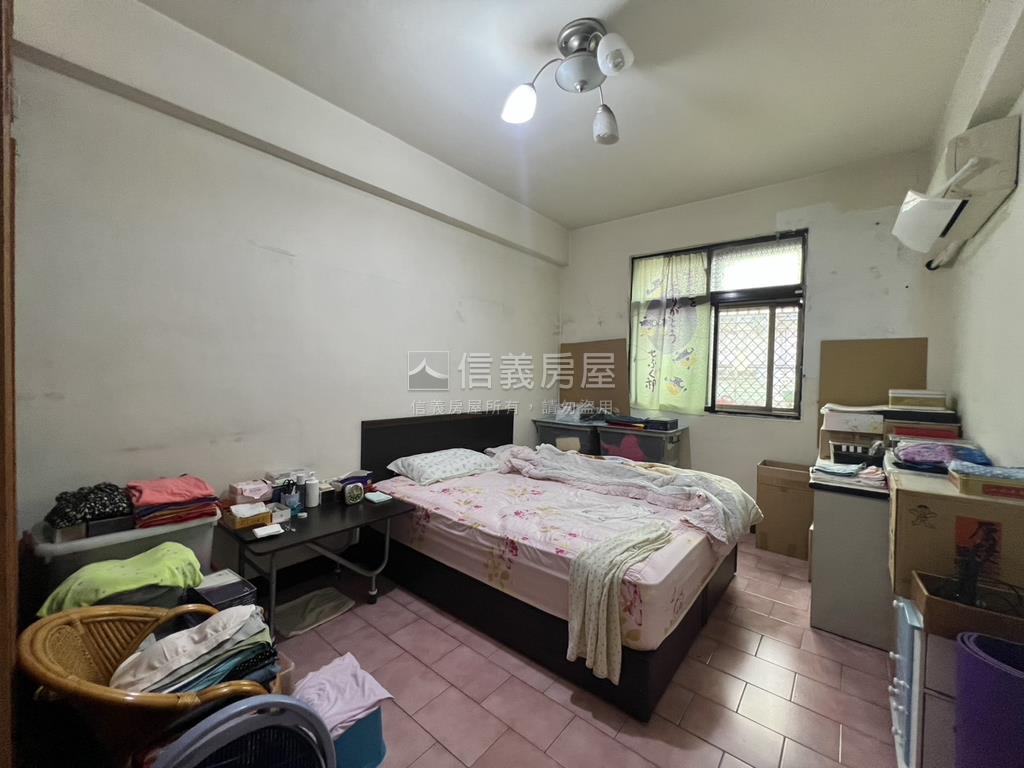 中和中正邊間二樓美寓房屋室內格局與周邊環境