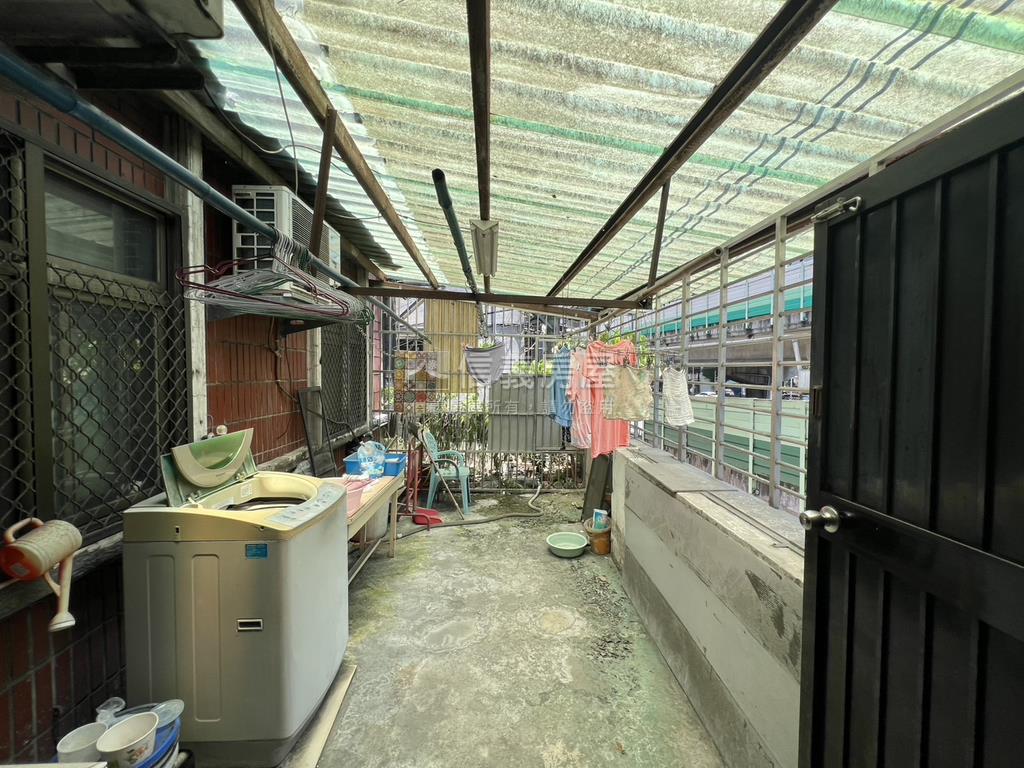 中和中正邊間二樓美寓房屋室內格局與周邊環境