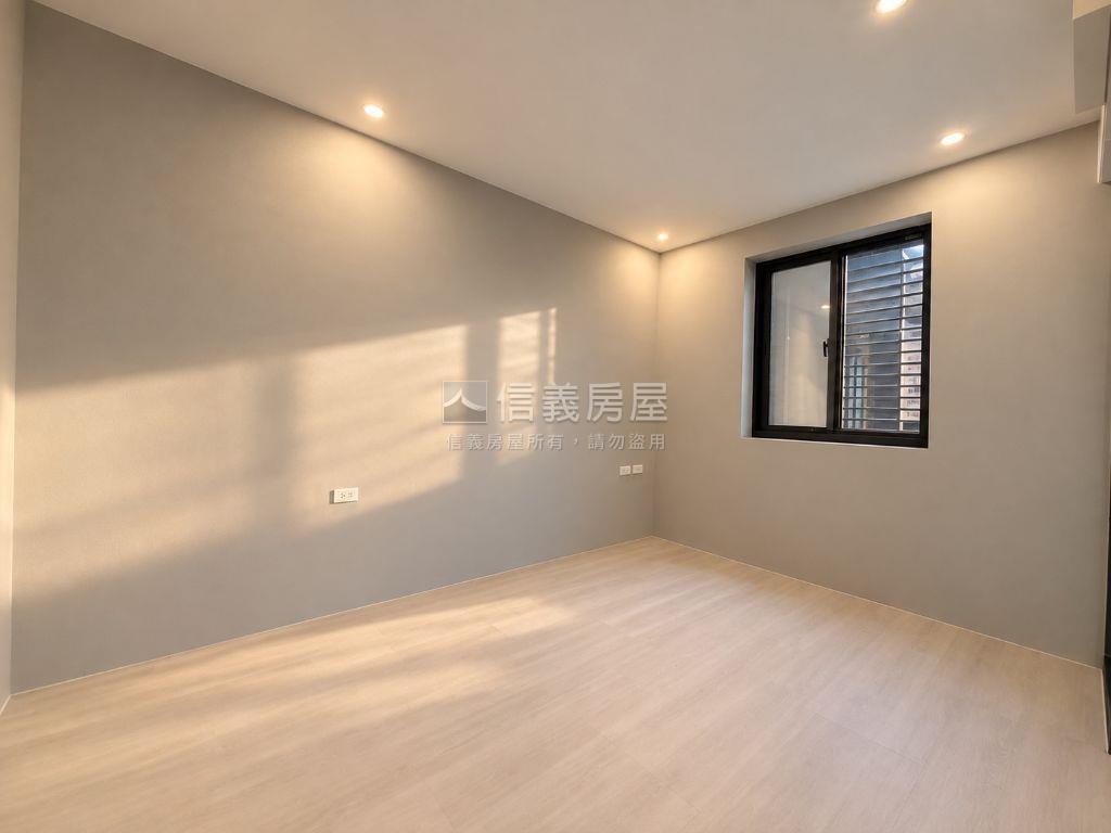 中和站約５分鐘全新裝潢房屋室內格局與周邊環境