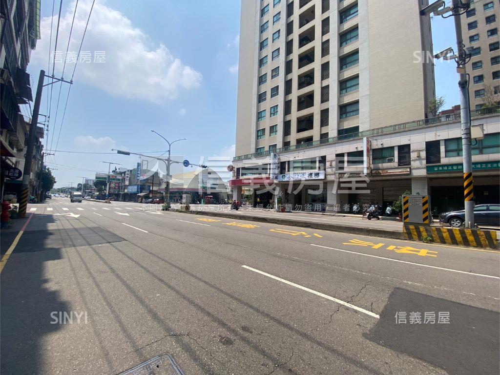 五權南路一樓優質店面房屋室內格局與周邊環境