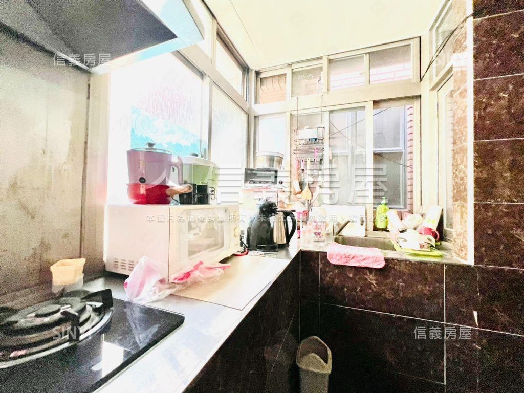 近捷運新婚首購置產美居屋房屋室內格局與周邊環境