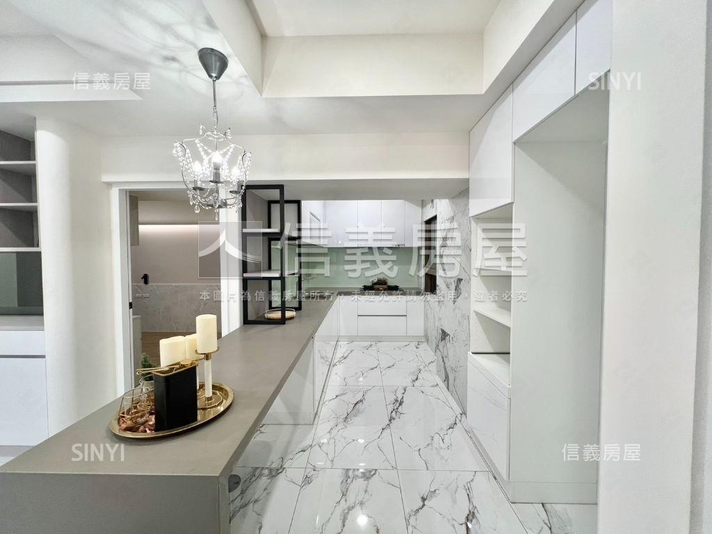 新埔巨蛋全新高級裝潢三房房屋室內格局與周邊環境