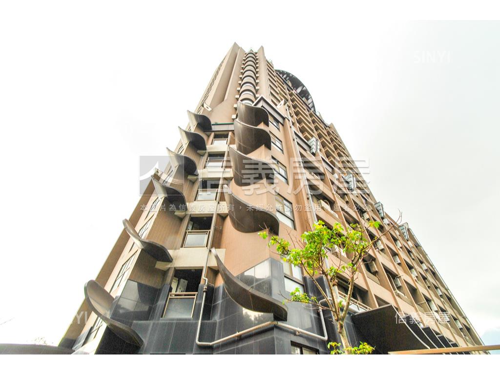 十泉十美高樓美裝潢景觀宅房屋室內格局與周邊環境