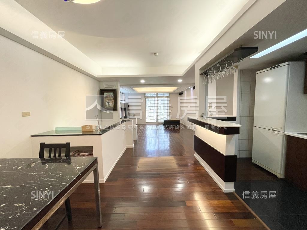 ★新光河山晶鑽寬敞庭院戶房屋室內格局與周邊環境