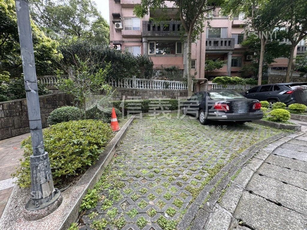 ★新光河山晶鑽寬敞庭院戶房屋室內格局與周邊環境