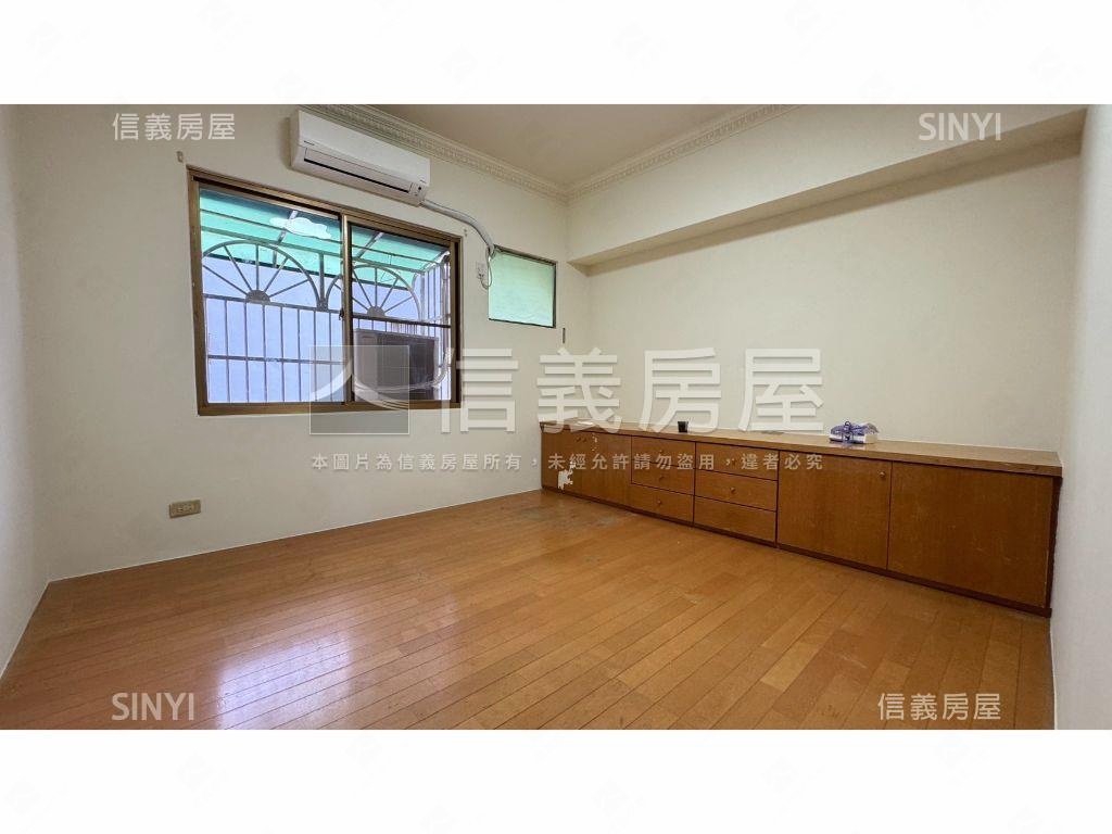 低總價三房有平面車位房屋室內格局與周邊環境