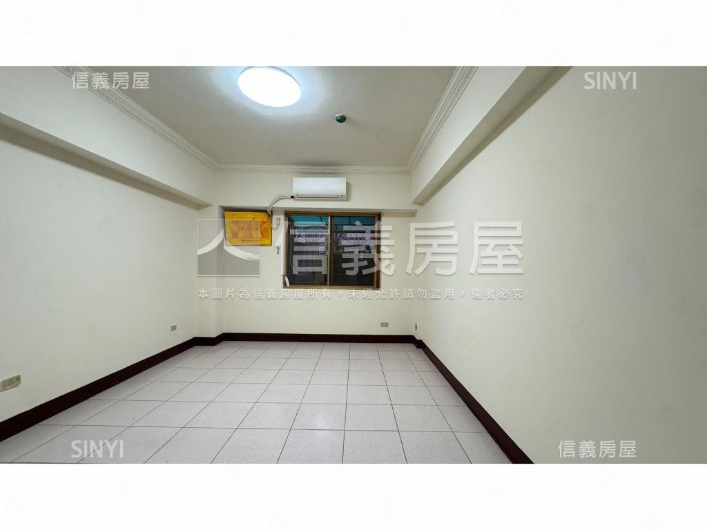 低總價三房有平面車位房屋室內格局與周邊環境