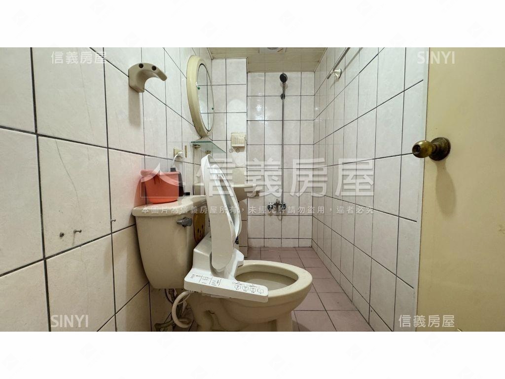 低總價三房有平面車位房屋室內格局與周邊環境