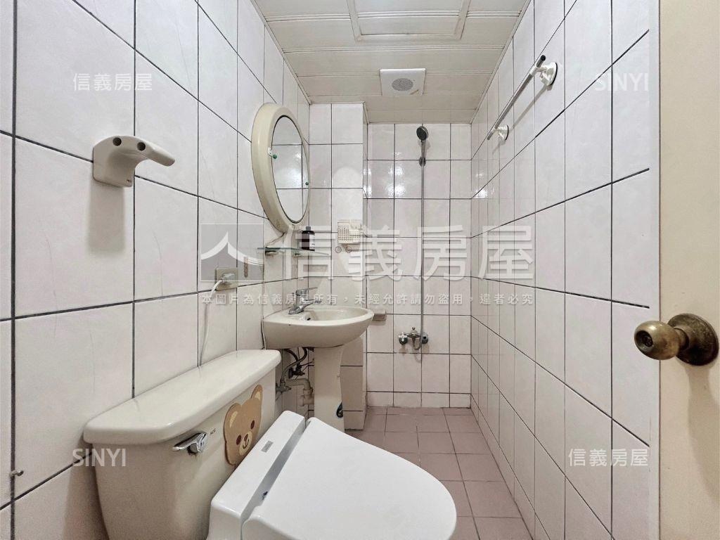 低總價三房有平面車位房屋室內格局與周邊環境