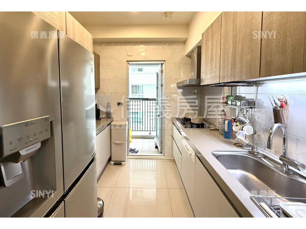 頂美天朵美景雙平車房屋室內格局與周邊環境