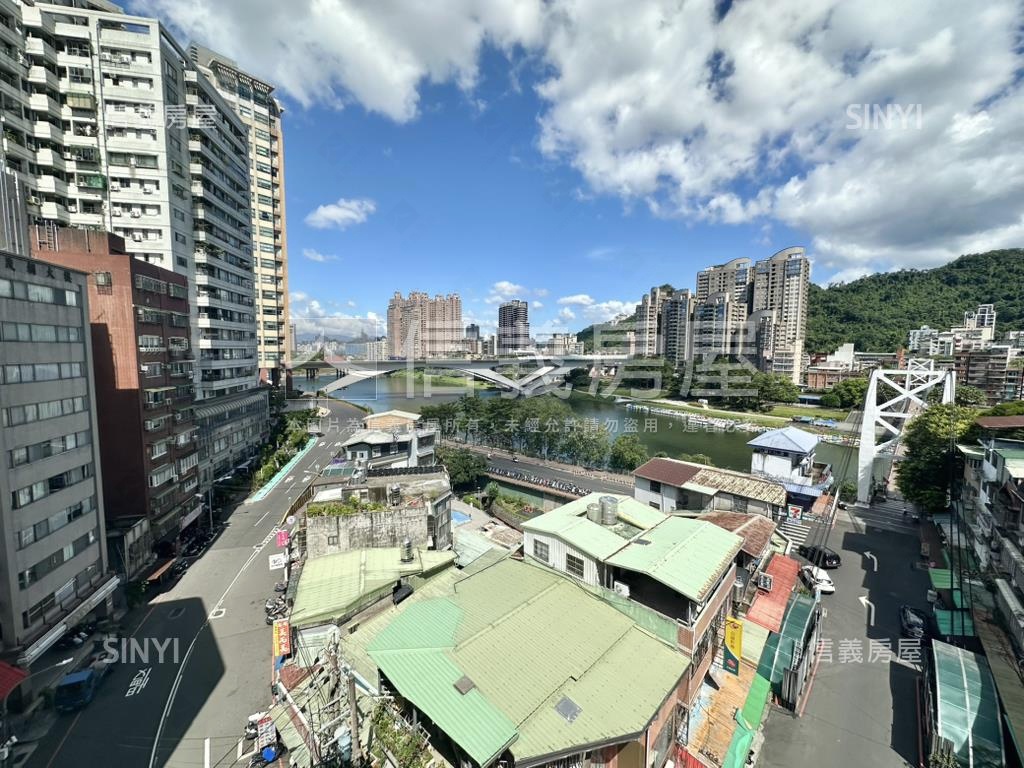★捷運☆河景次高樓電梯房屋室內格局與周邊環境