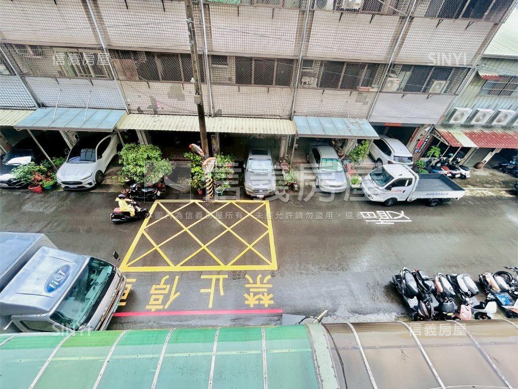 西屯～中康街４房＋車位房屋室內格局與周邊環境