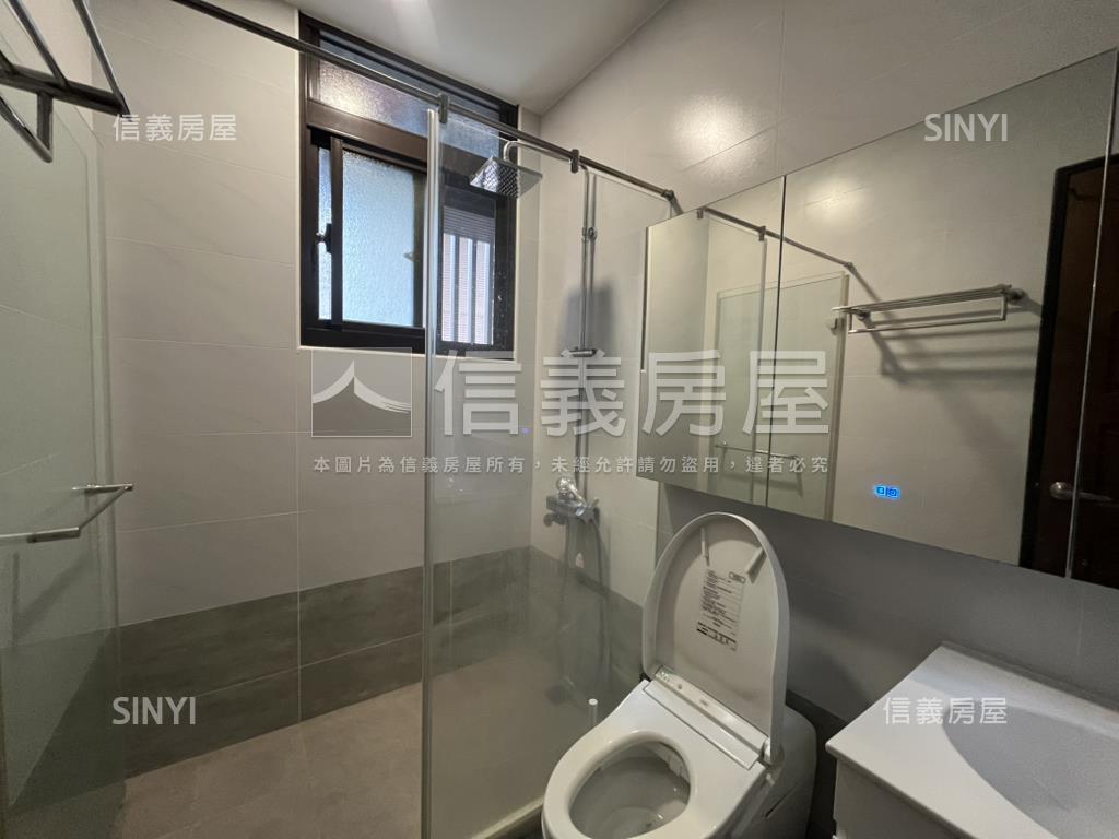 輕奢暖白．質感兩房房屋室內格局與周邊環境