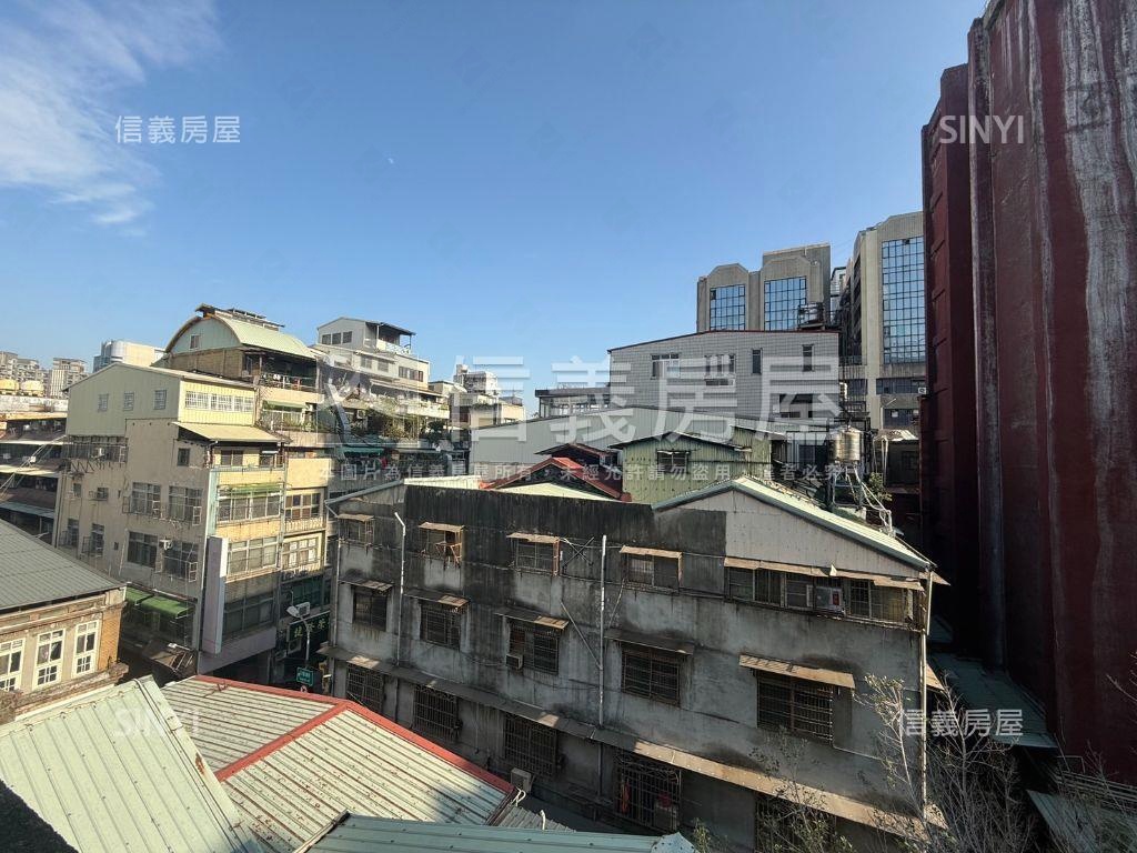 成功商圈店住透天房屋室內格局與周邊環境