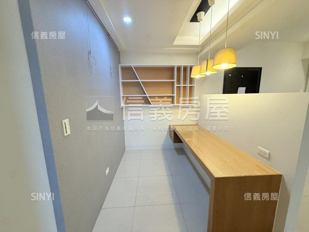 愛琴河次高樓採光兩房房屋室內格局與周邊環境