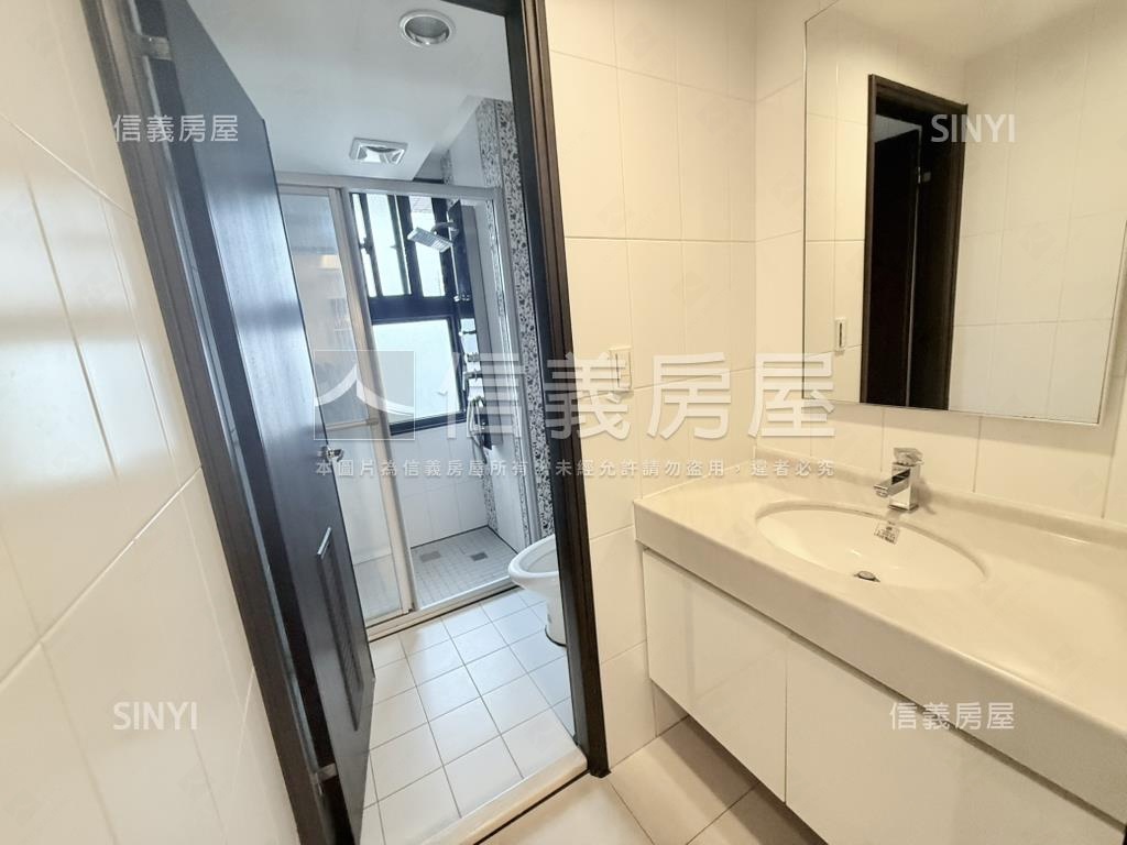 愛琴河次高樓採光兩房房屋室內格局與周邊環境