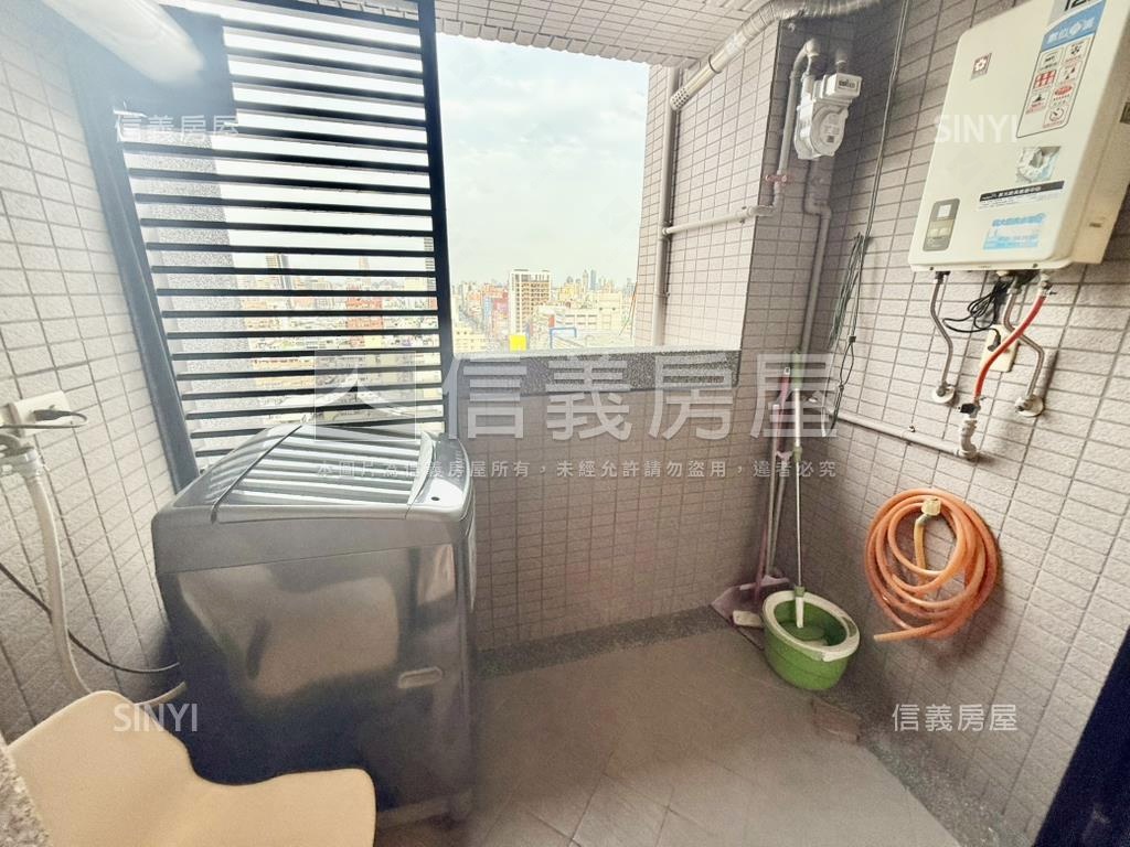 愛琴河次高樓採光兩房房屋室內格局與周邊環境