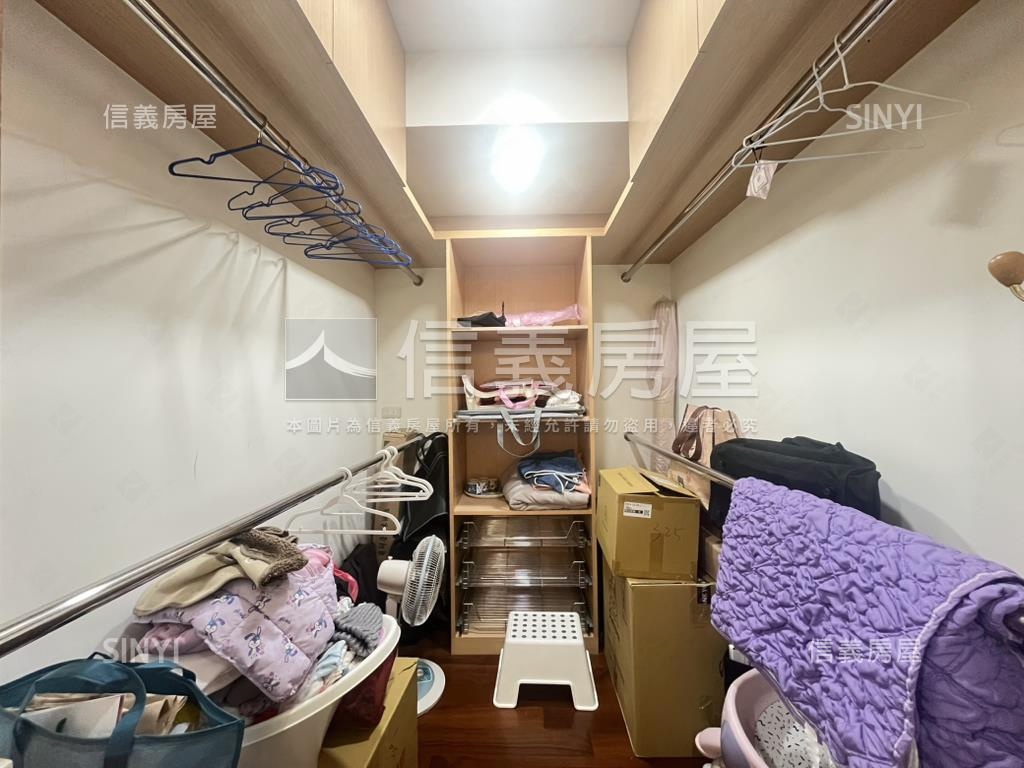 帝寶花園珍藏高樓３房車位房屋室內格局與周邊環境