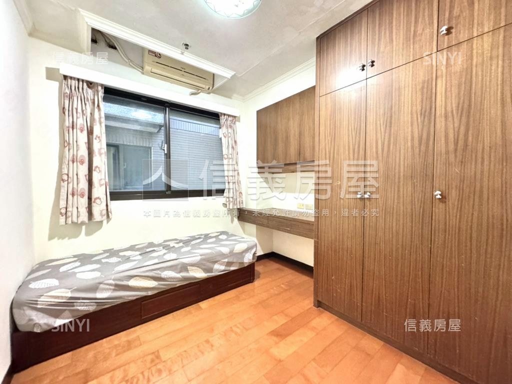美麗歐洲高樓明亮三房車位房屋室內格局與周邊環境