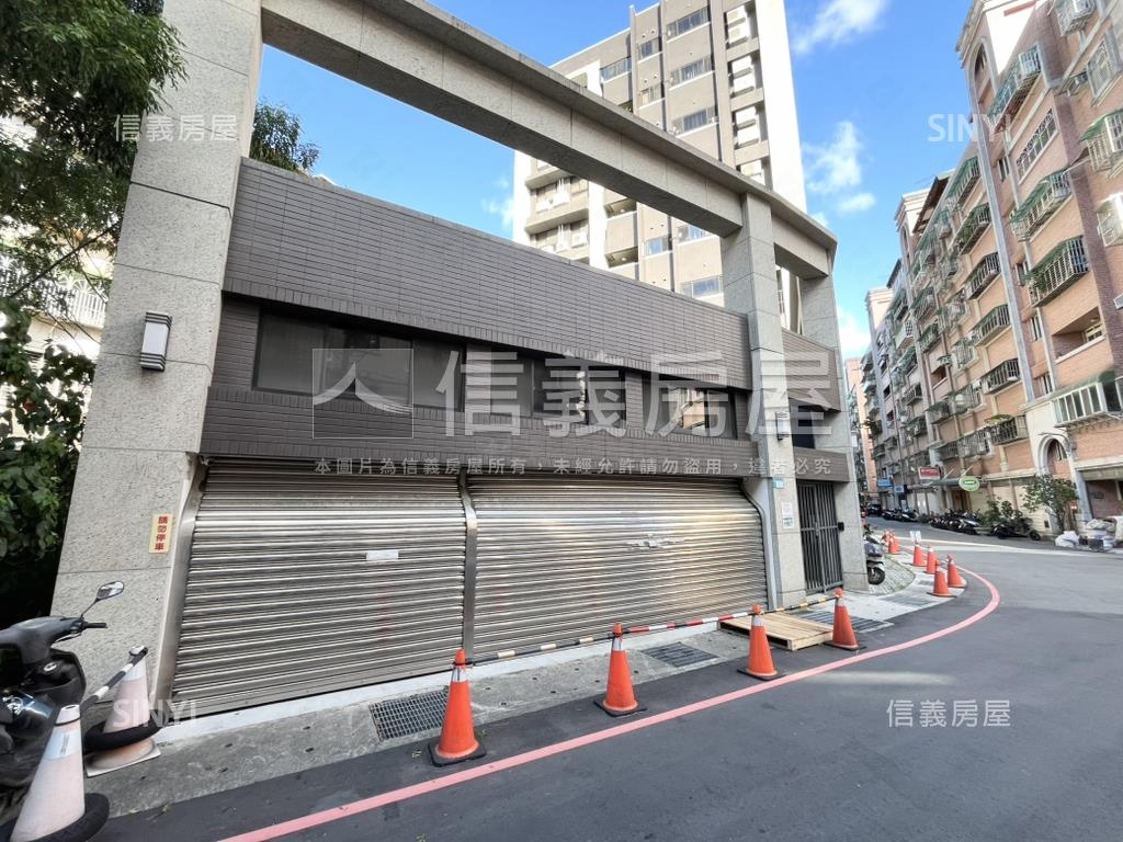 專任元賀享家平面車位房屋室內格局與周邊環境