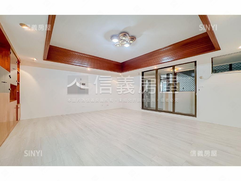 雙橡園三房近文心崇德捷運房屋室內格局與周邊環境