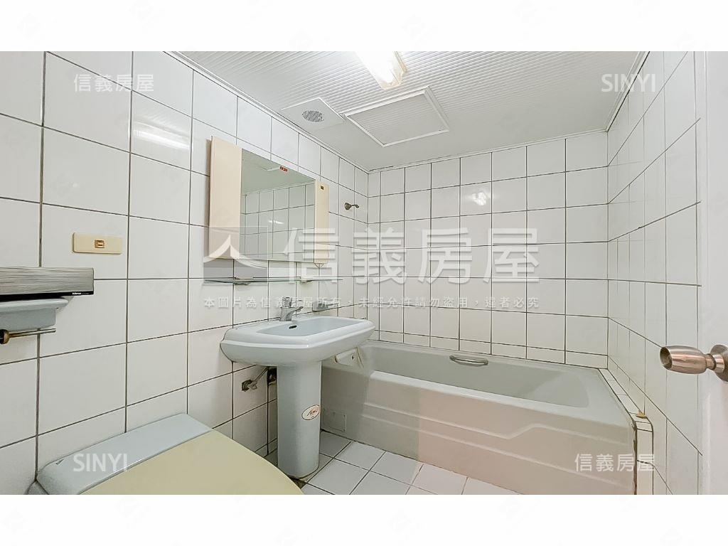 雙橡園三房近文心崇德捷運房屋室內格局與周邊環境