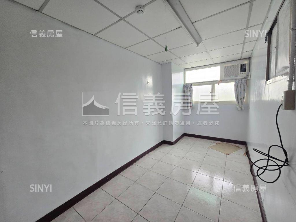 新莊輔大旁透天房屋室內格局與周邊環境
