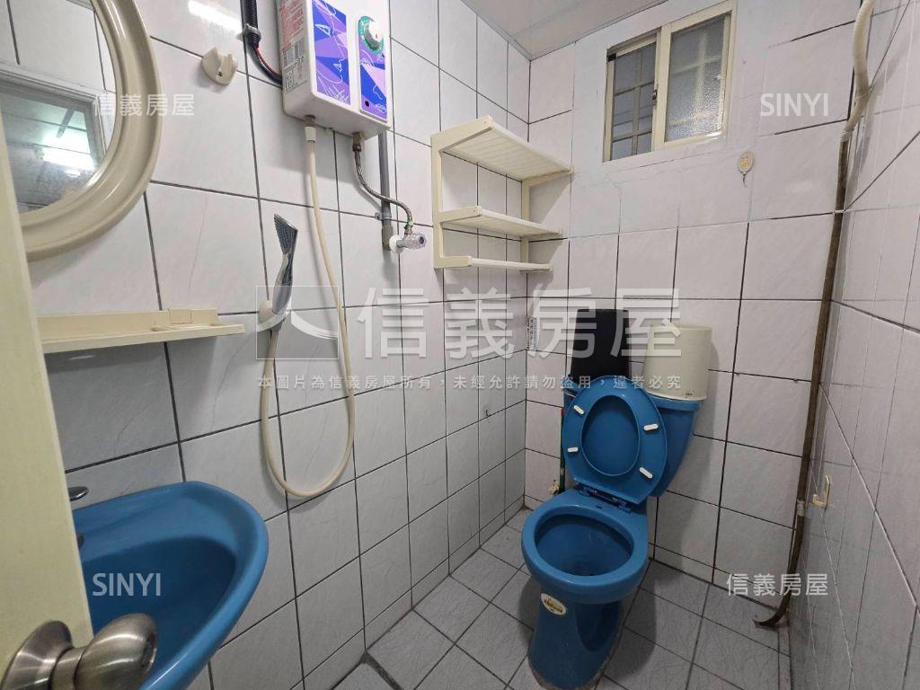 新莊輔大旁透天房屋室內格局與周邊環境