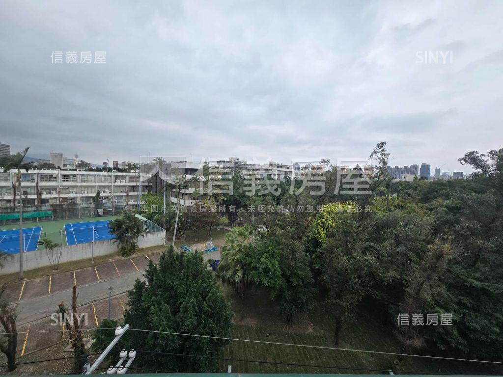 新莊輔大旁透天房屋室內格局與周邊環境