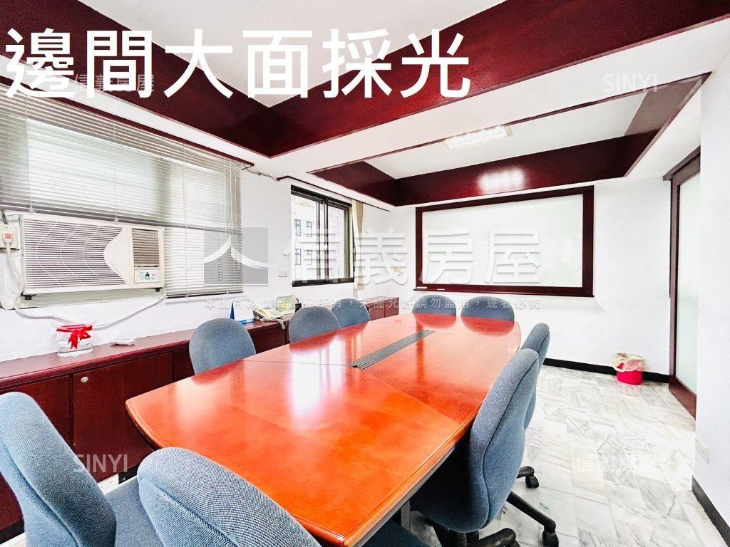 松江南京住辦大樓有２車位房屋室內格局與周邊環境