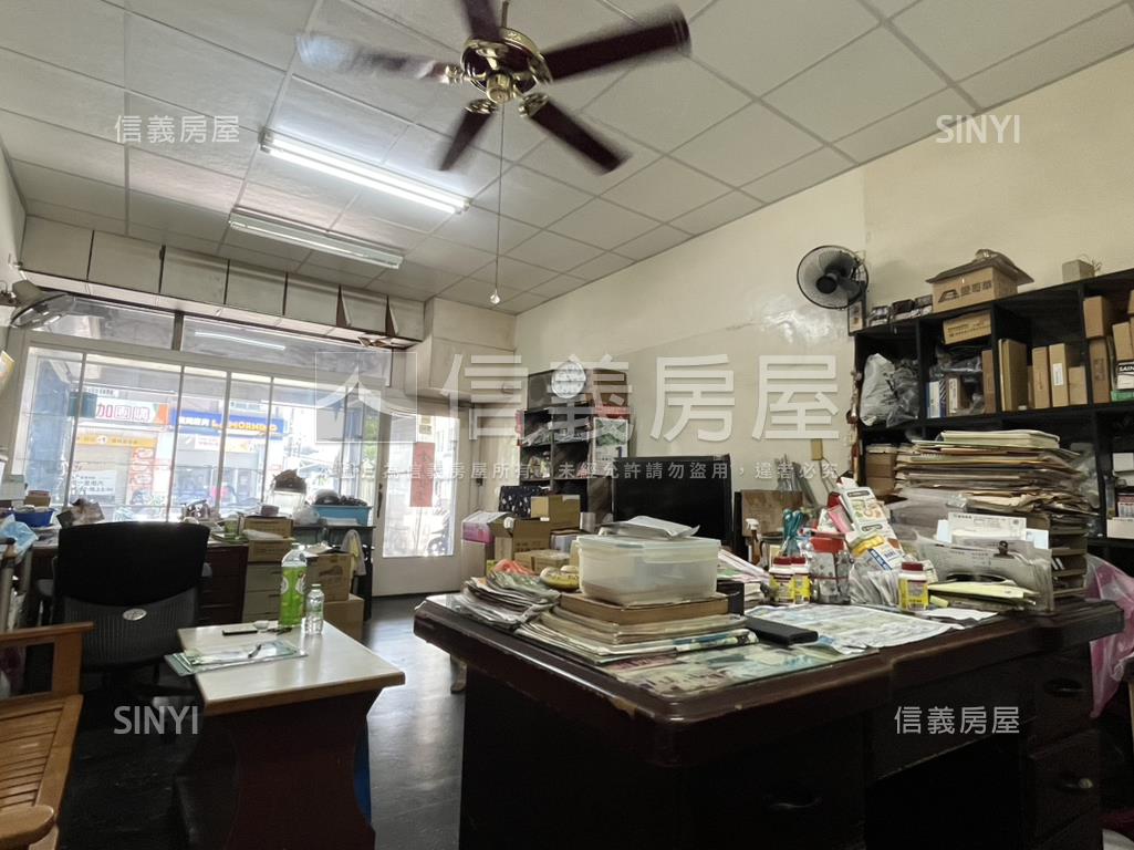 新興路醒目店住透天房屋室內格局與周邊環境