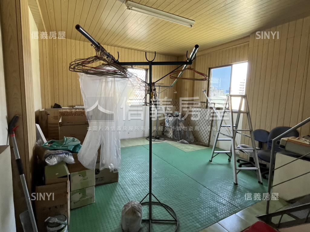 新興路醒目店住透天房屋室內格局與周邊環境