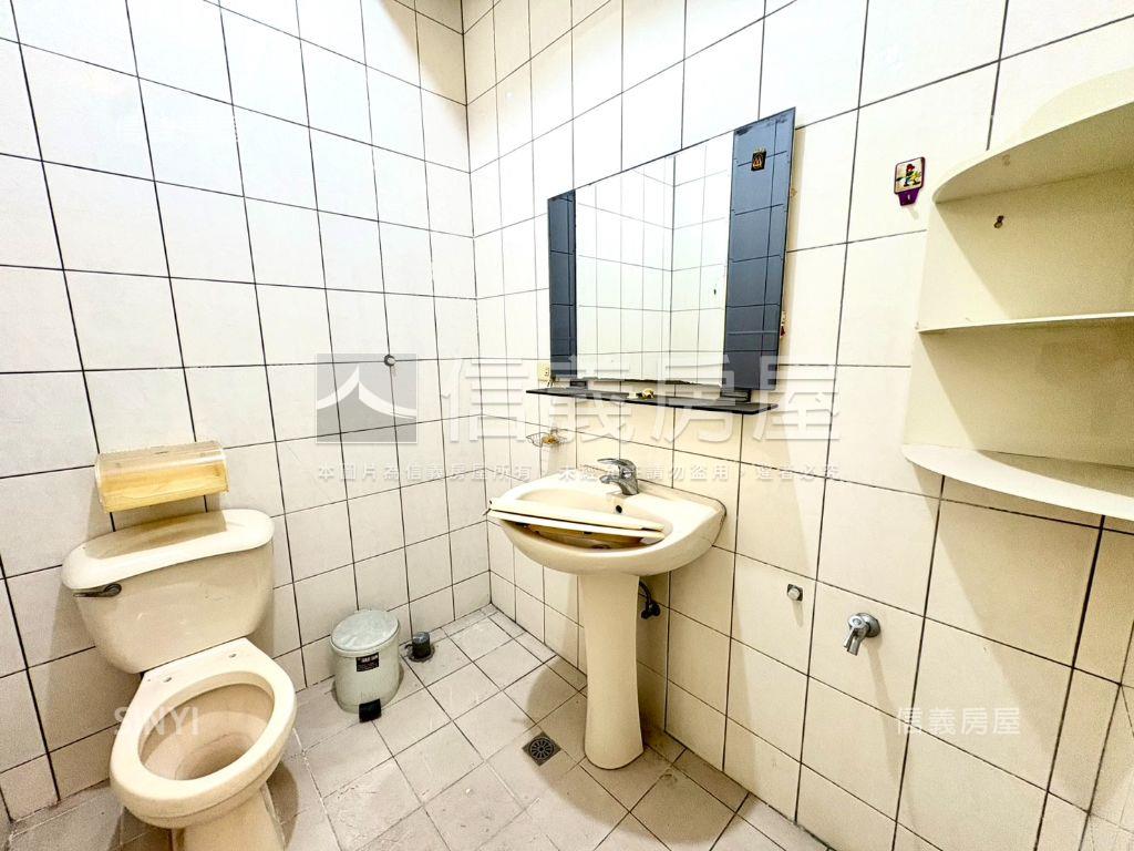 Ａ案水湳經貿臨路透天房屋室內格局與周邊環境