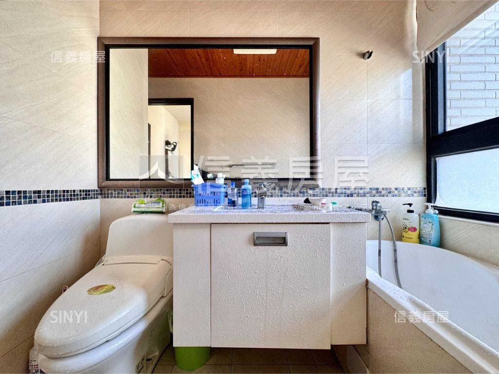 大河漾３面採光三房平車房屋室內格局與周邊環境